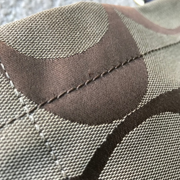 Authentic Coach Handbag - Picture 6 of 7